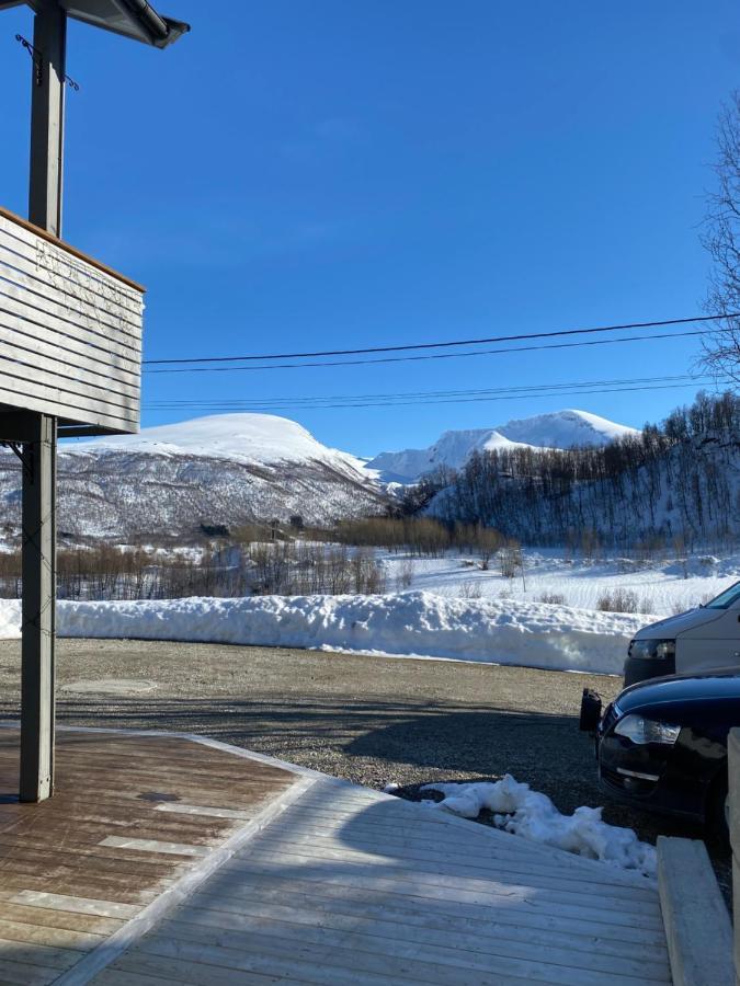 Hundbergan Apartment-Free Parking-15 Min From Tromso Tromsdalen Dış mekan fotoğraf
